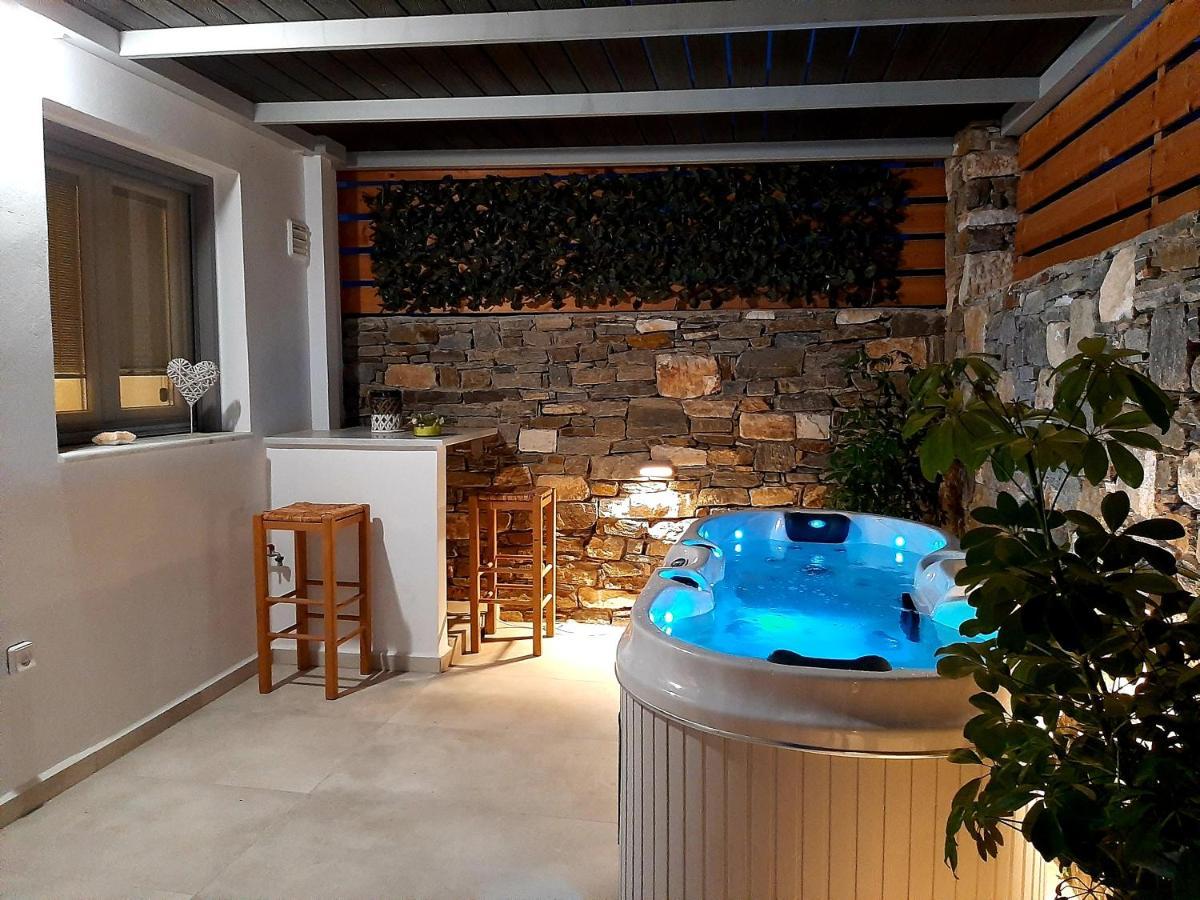 Blue View Villa Apartment #3 With Jacuzzi Parasporos Dış mekan fotoğraf