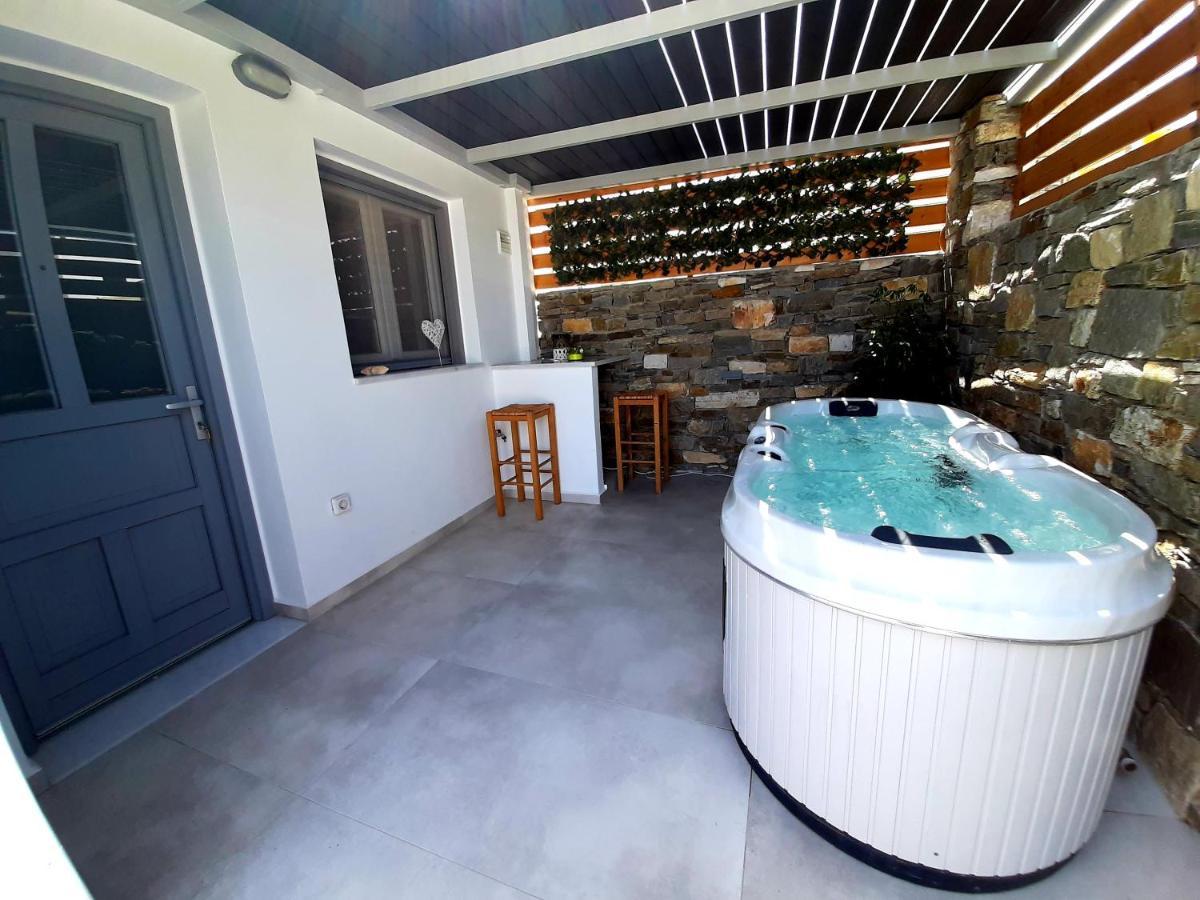 Blue View Villa Apartment #3 With Jacuzzi Parasporos Dış mekan fotoğraf